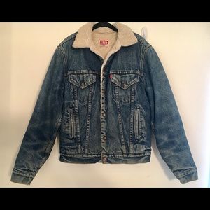 VTG Levi’s Sherpa Trucker Jacket